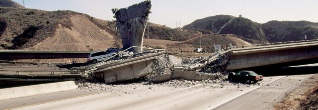 Picture of freeway collapse after Los Angeles earthquake.